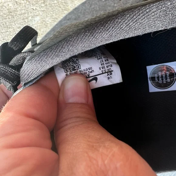 Nike Mercurial Indoor soccer futsal shoes - Picture 4 of 6